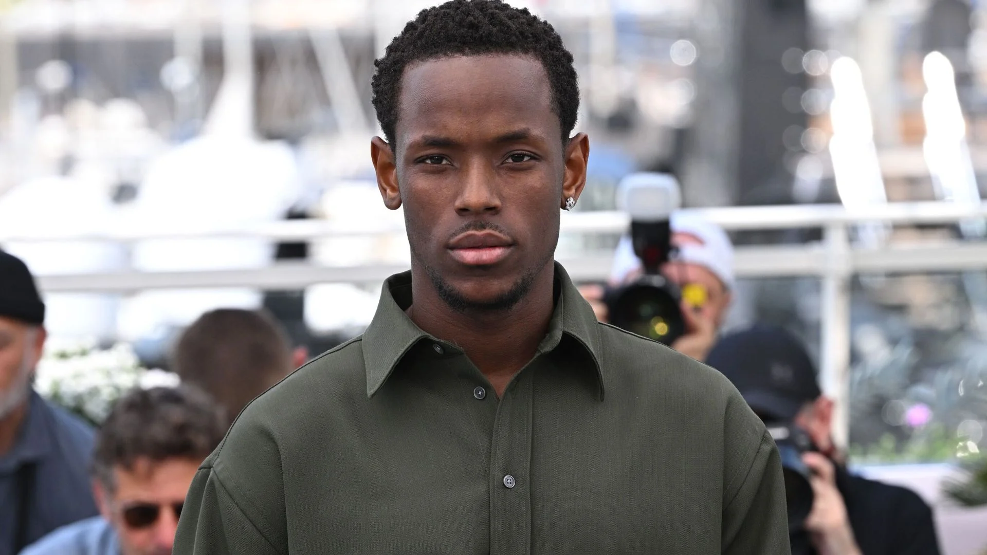 Top Boy actor Micheal Ward sobs as he's found not guilty of raping woman in a car