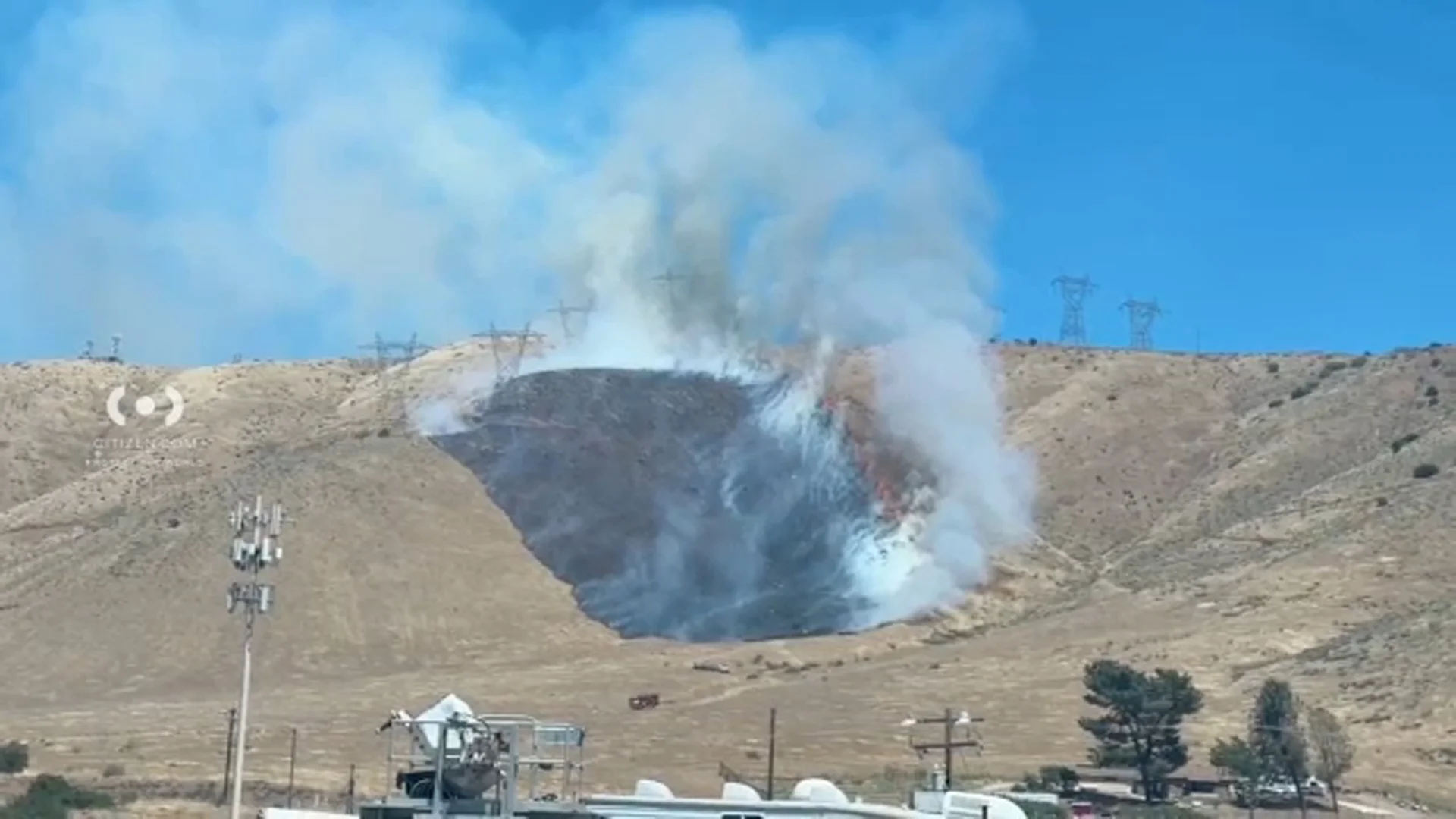 Fire crews make progress on brush fire that triggered evacuations for residents near Palmdale