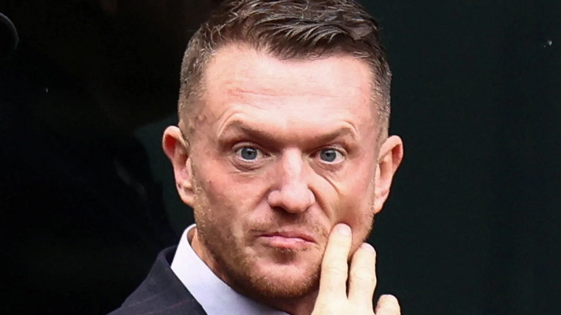 Tommy Robinson guilty of harassing two journalists