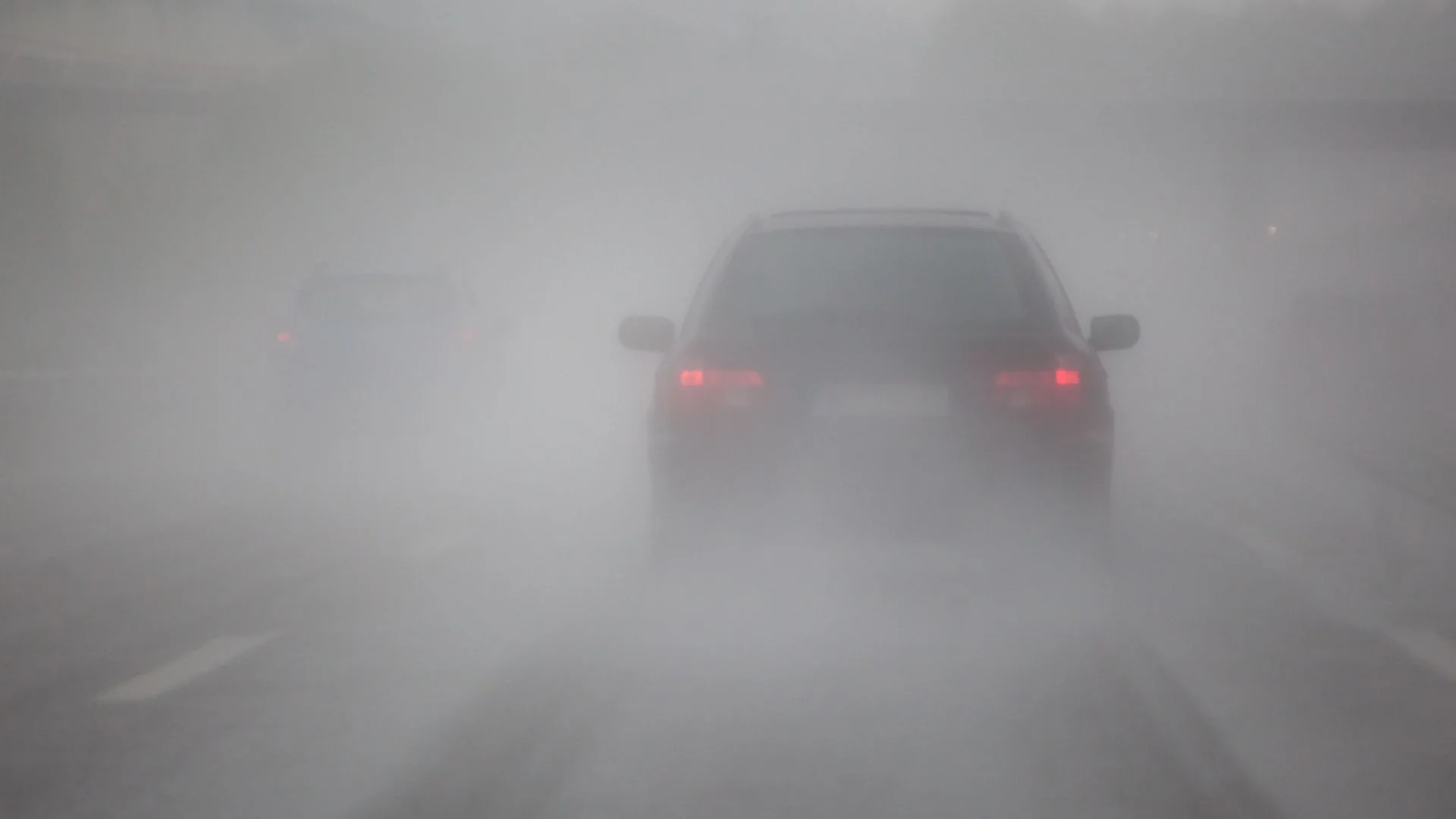 UK set for calmer weather - but 'dense' fog may cause disruption