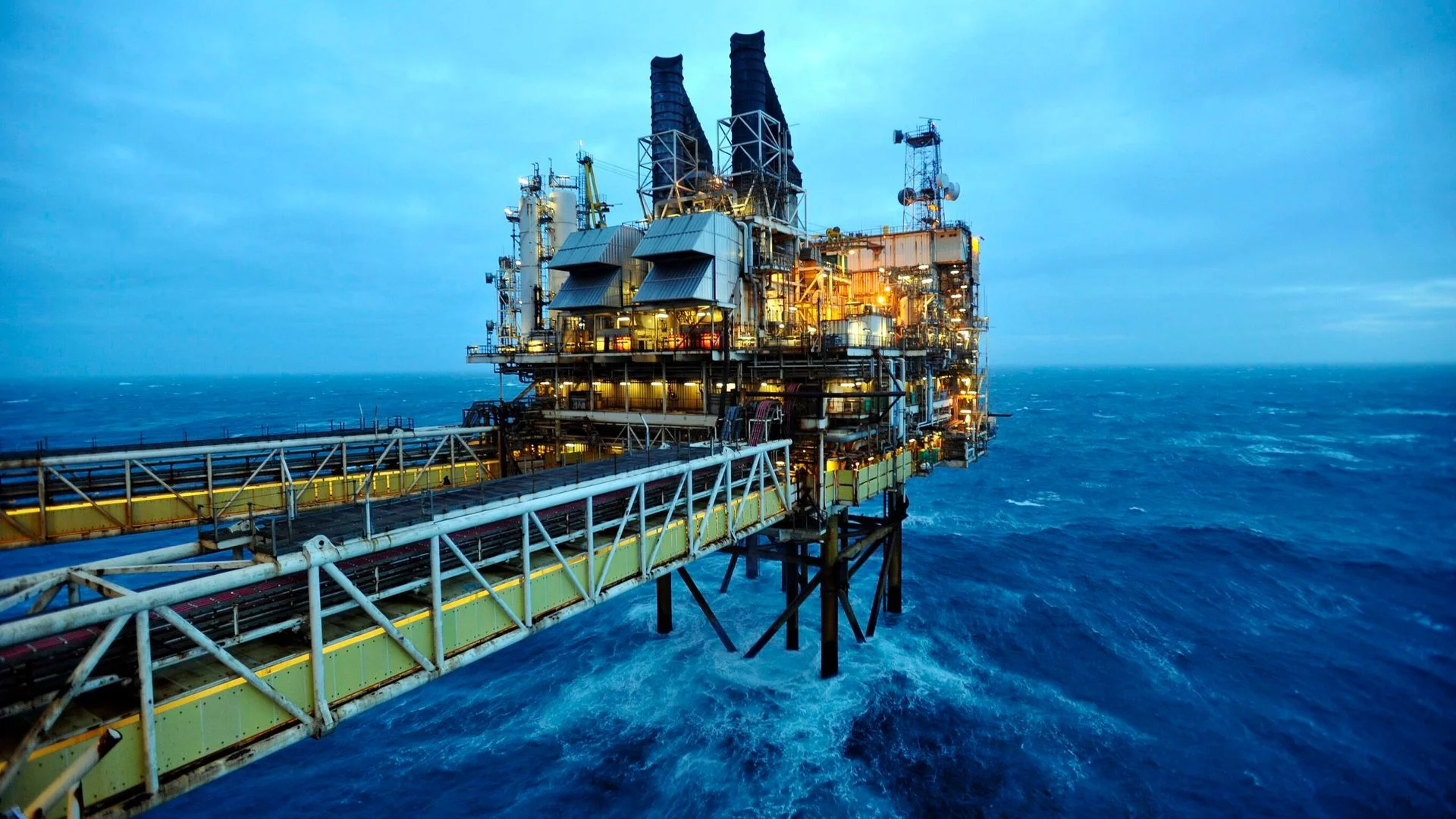 Overweight offshore workers 'could lose their jobs' under new rules