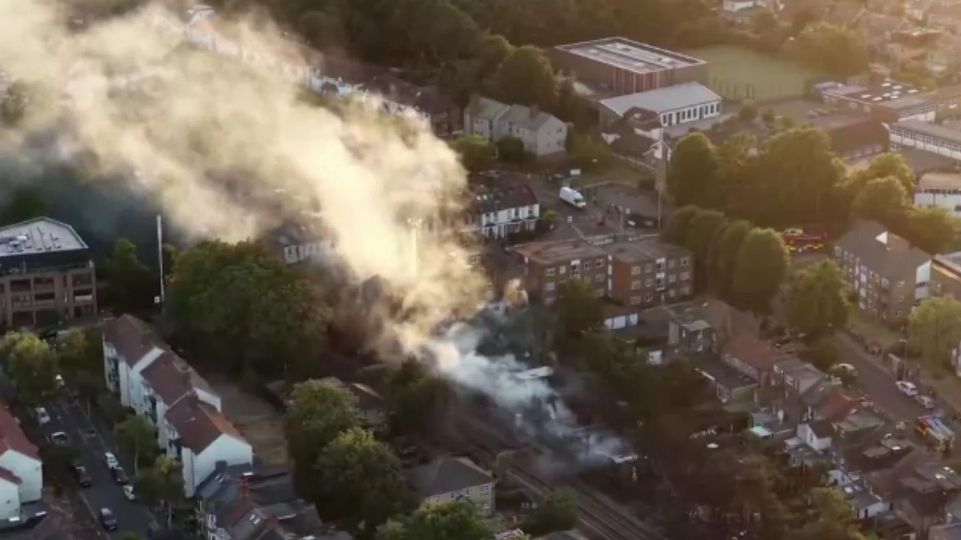 Residents evacuated as 125 firefighters called to 'serious' UK fire