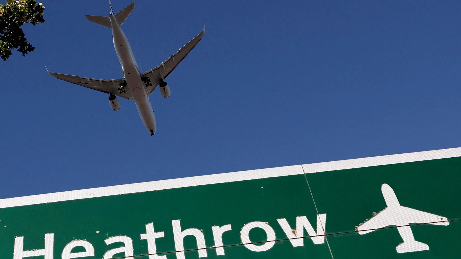 Heathrow expansion would boost growth, chancellor says