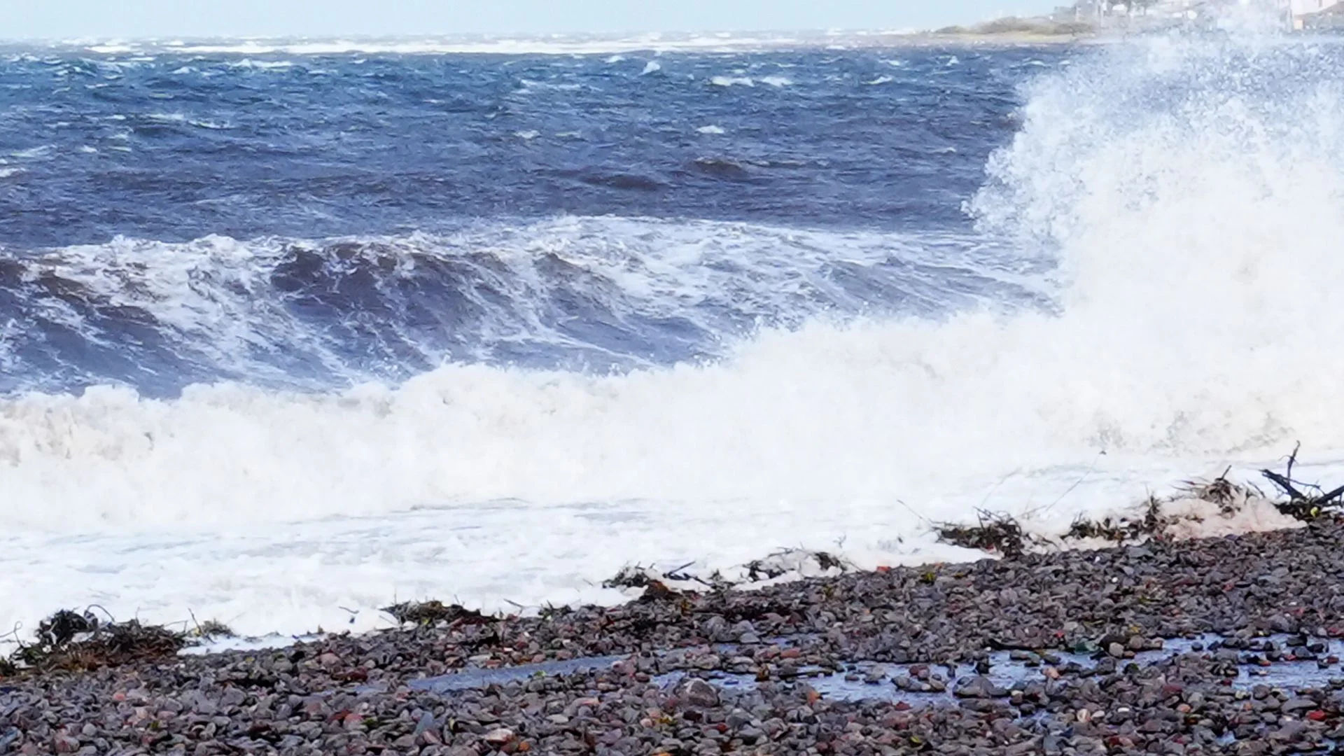 Woman dies in sea off Isle of Wight - as search suspended for man in Scotland