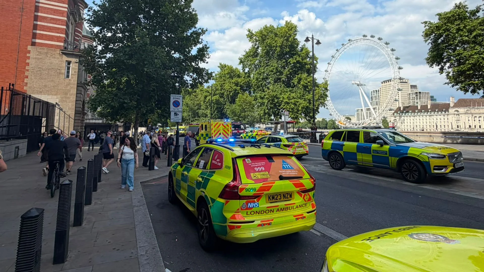 Four officers seriously injured after police boat crashes into bridge in London