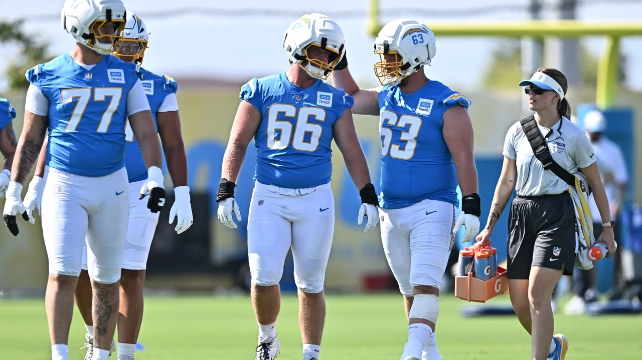 Chargers put center Tyler Biadasz on IR after he injured left knee in joint practice with 49ers
