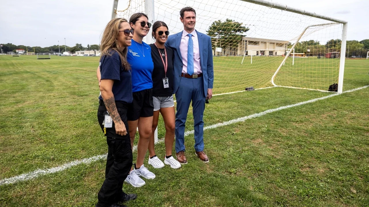 Fast-acting fans at Smithtown High School East soccer game come to aid of stricken ref