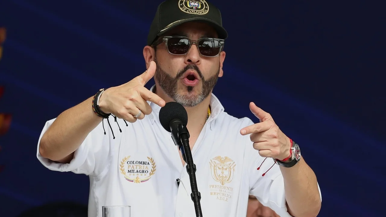 Colombia extradites rebel leader to US as its security strategy aligns with Washington