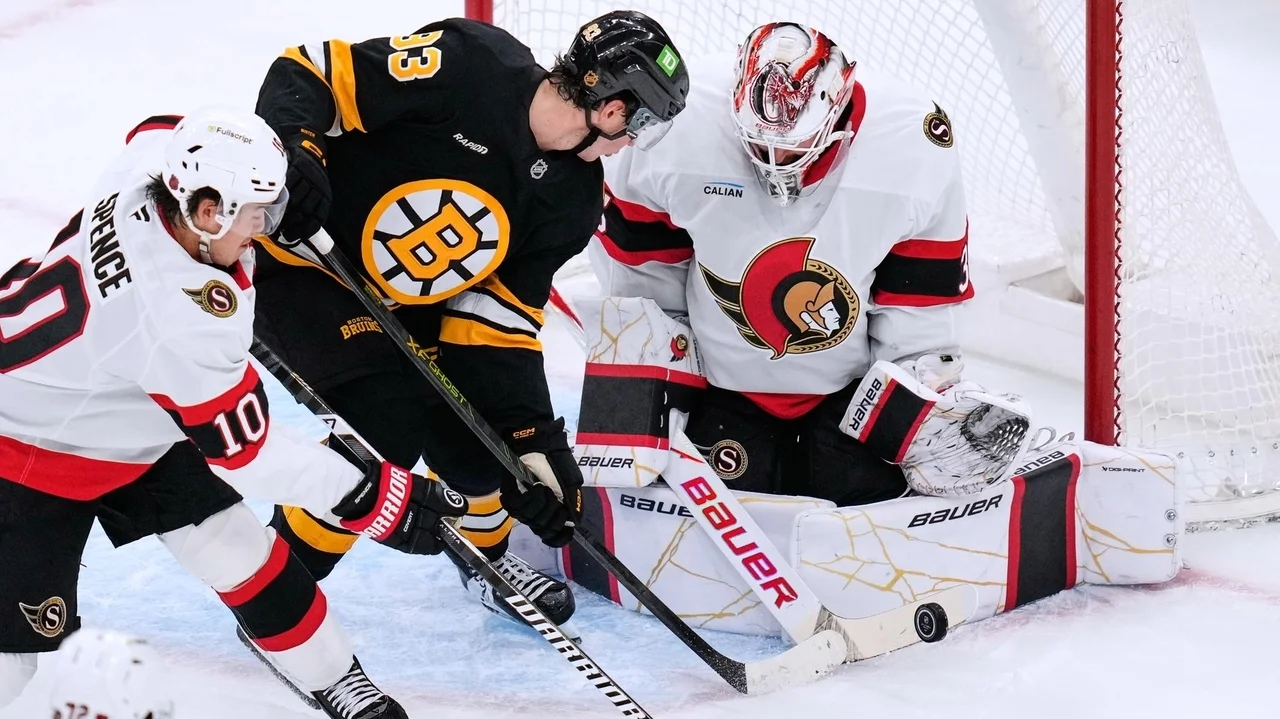 Senators goalie Linus Ullmark leaves game at the Bruins after two periods