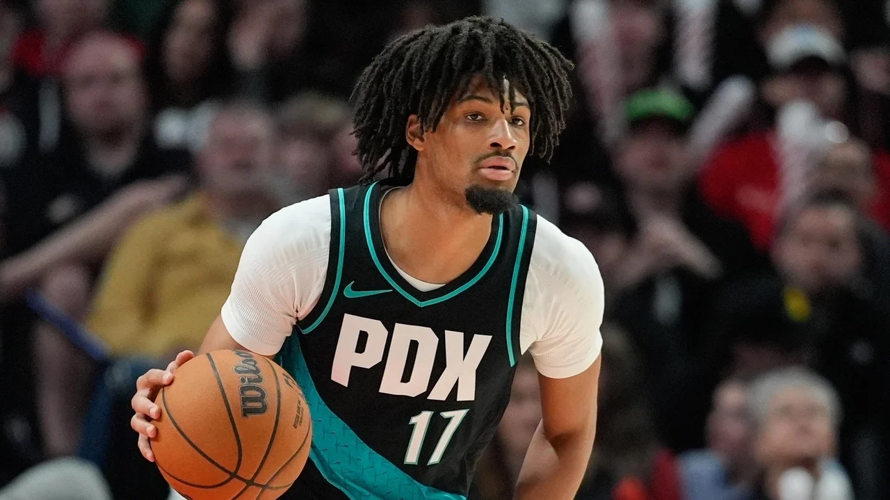 Trail Blazers' Sharpe out at least 6 months after knee surgery
