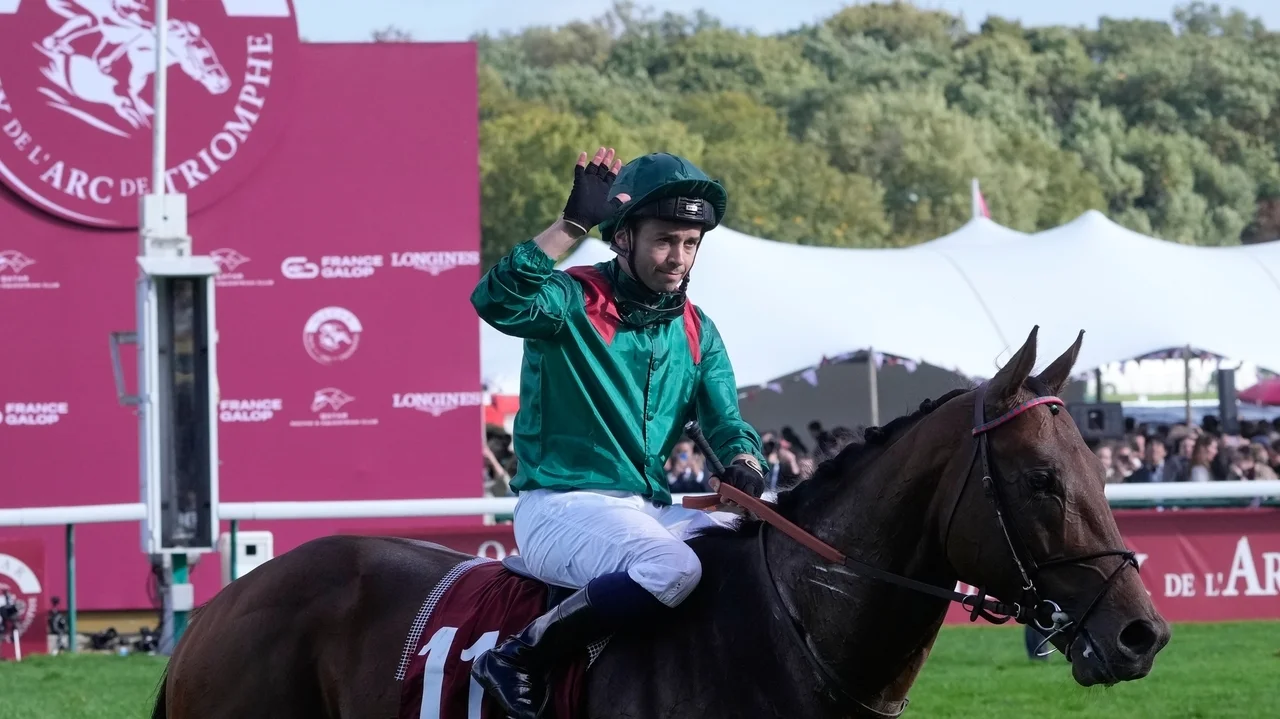 Daryz wins Prix de l'Arc de Triomphe for second straight year