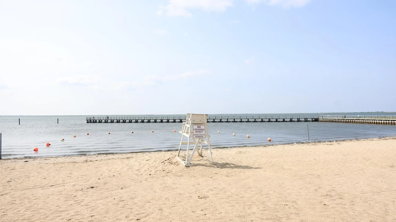 48-year-old man found floating unconscious in Great South Bay, police say