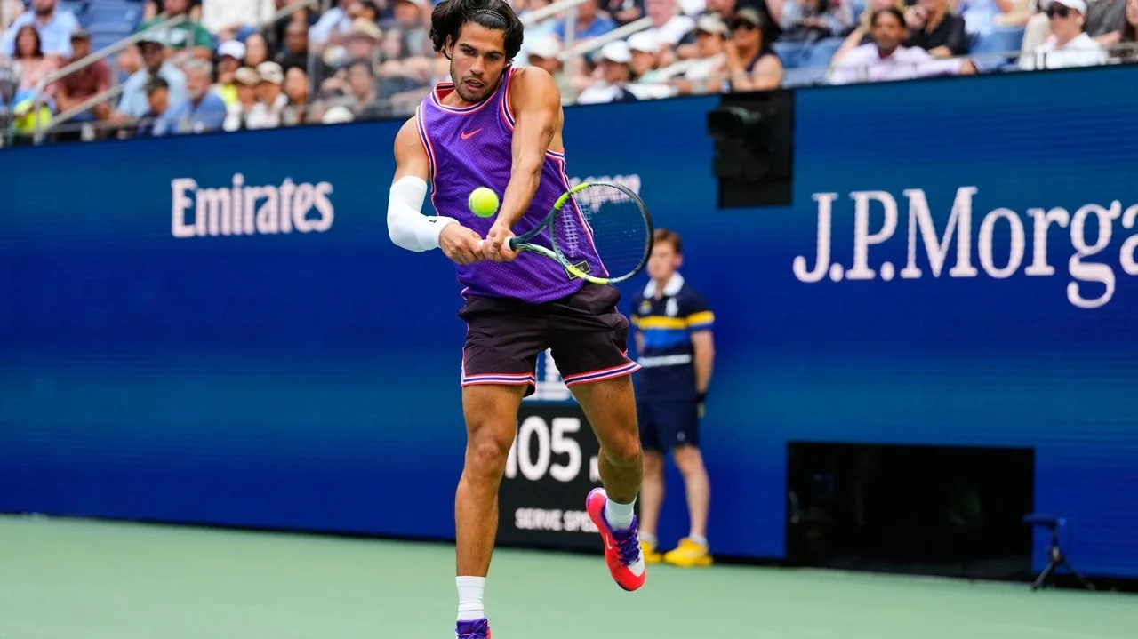 Carlos Alcaraz opens US Open title defense against Safiullin, Venus Williams plays Sofia Kenin