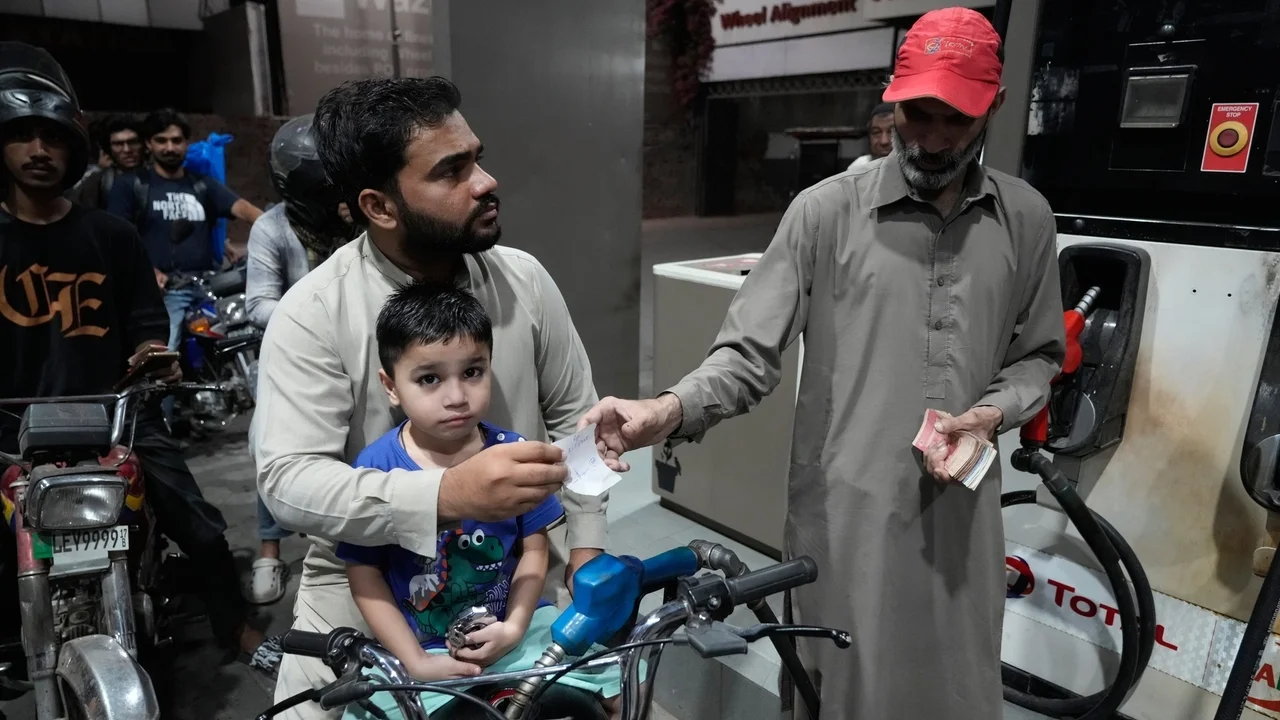 Pakistan provides fuel aid to over 9 million low-income people as Middle East war drives up prices