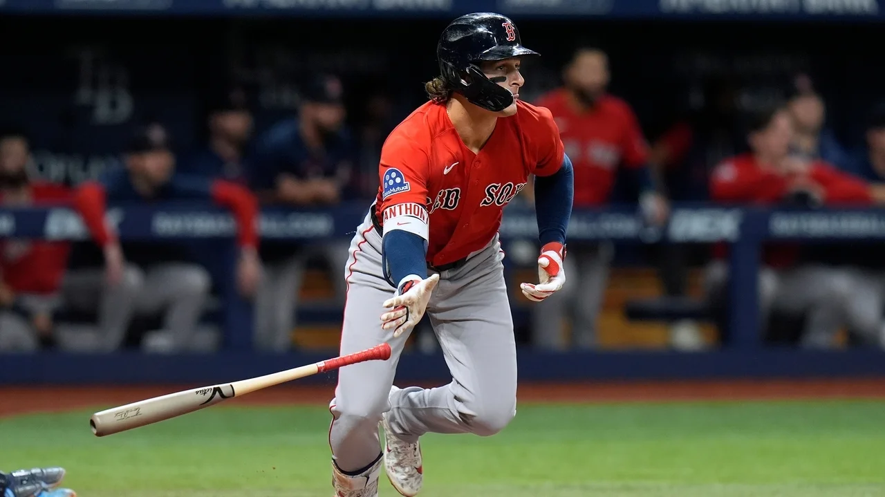 Red Sox beat Rays 4-2 to close in on playoff spot