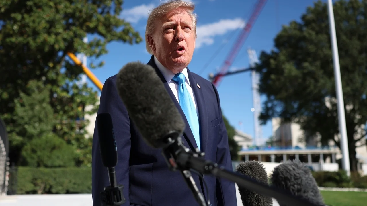 Trump criticizes election officials in Arizona's Maricopa County over error affecting 3,000 ballots