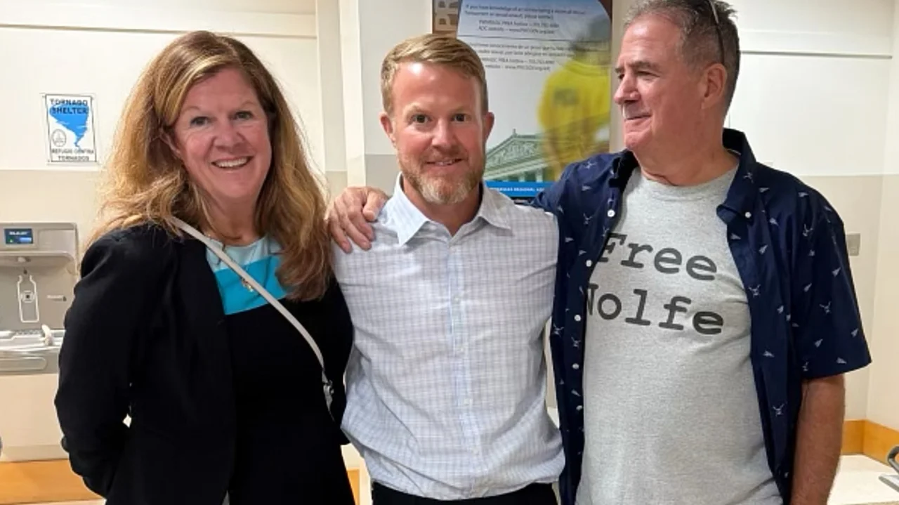 Judge vacates Virginia man's murder conviction; he walks free after 25 years