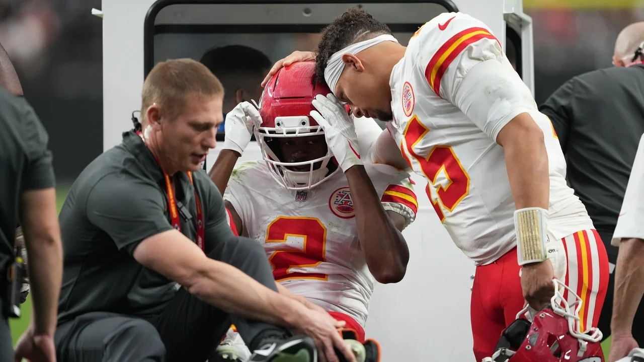 Chiefs' early bye timely after Rashee Rice and Tyquan Thornton hurt. Could Tyreek Hill be an answer?