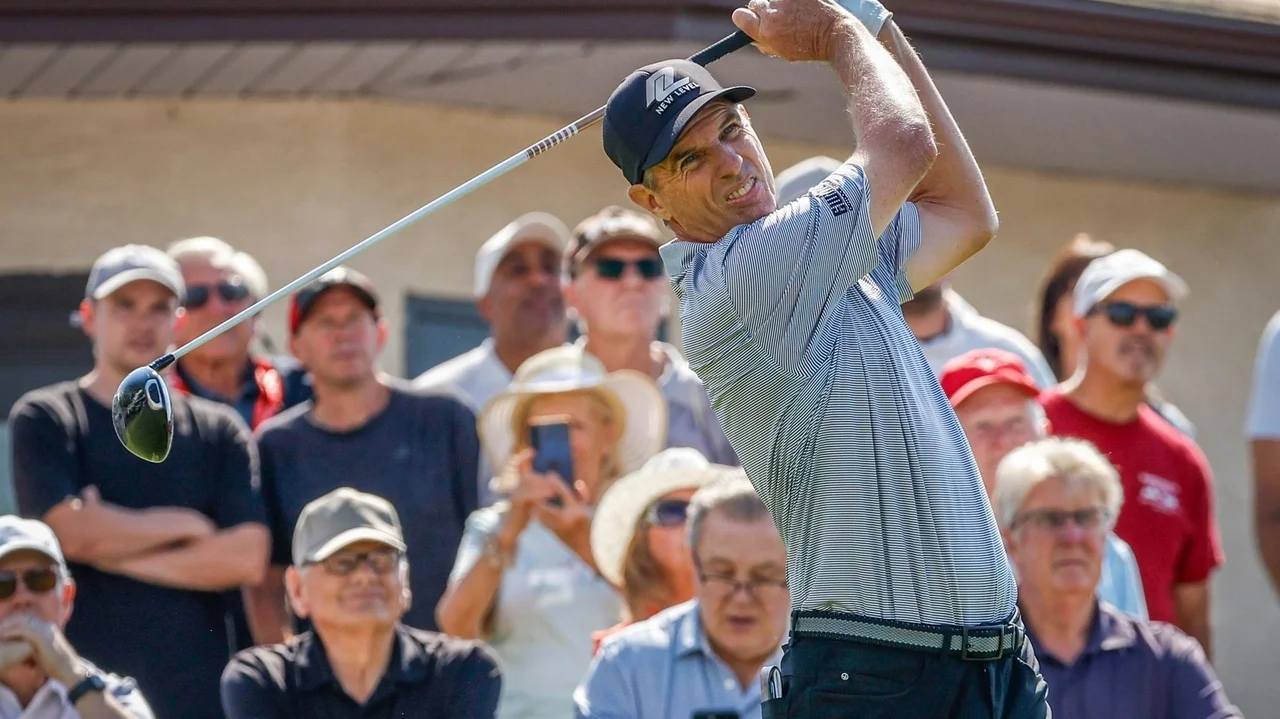 Steven Alker wins the Rogers Charity Classic in a playoff