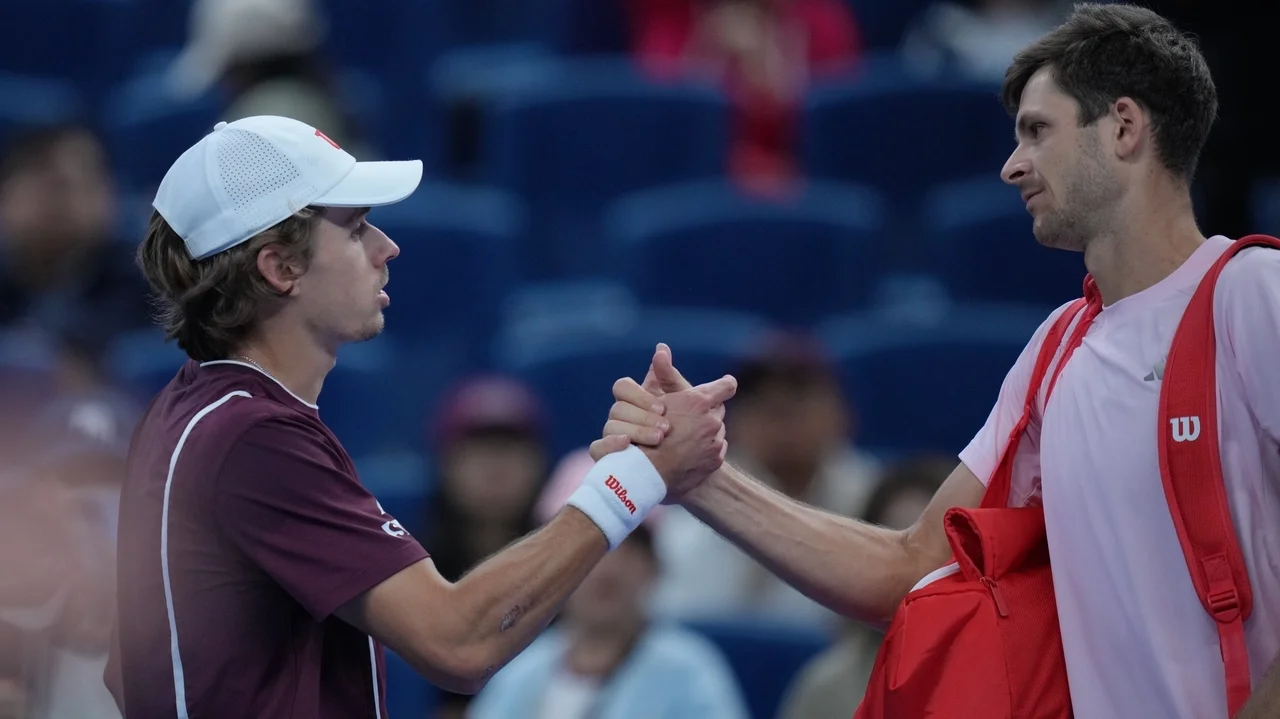 De Minaur reaches China Open final with Djokovic playing Medvedev next