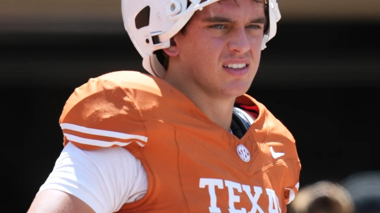 Heisman hopefuls Manning and Sayin to face off when No. 1 Ohio State meets No. 4 Texas in Austin