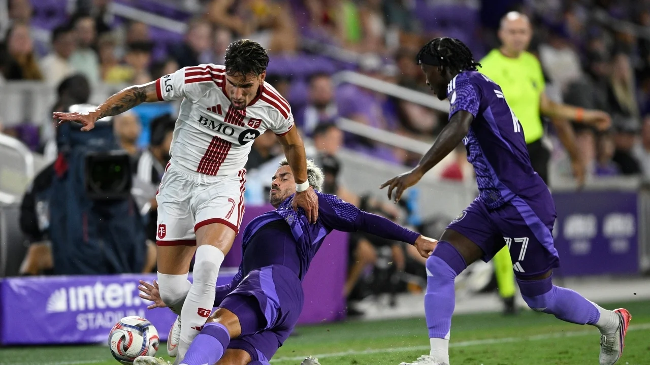 Antoine Griezmann, rookie Harvey Sarajian power Orlando City to 3-0 victory over Toronto