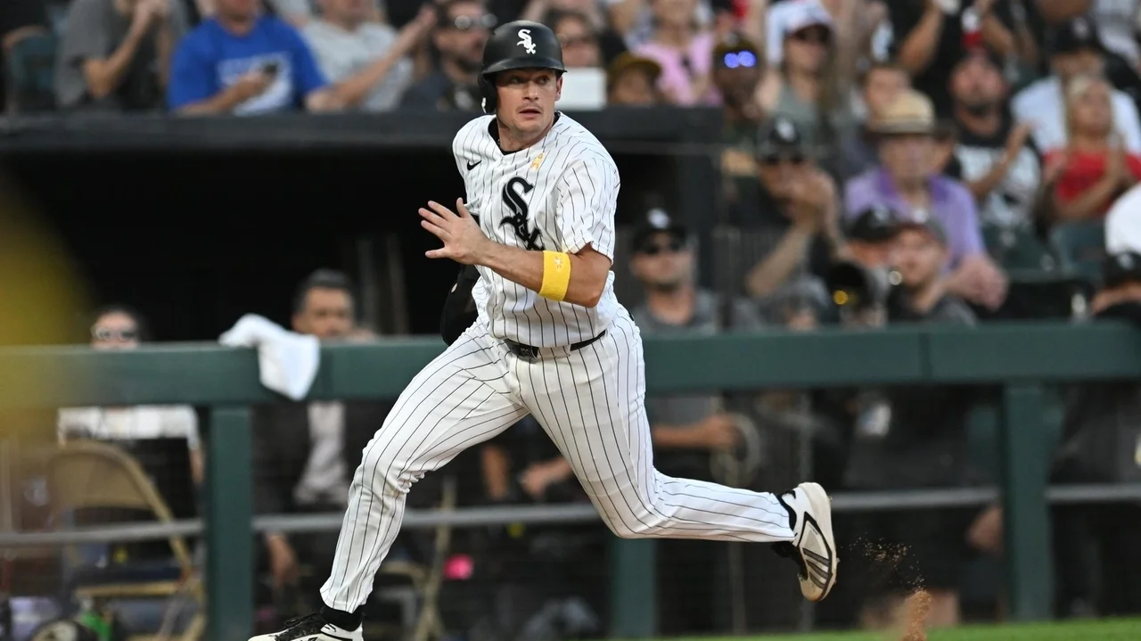White Sox bullpen throws gem in 10-1 win over Twins to maintain AL Central lead