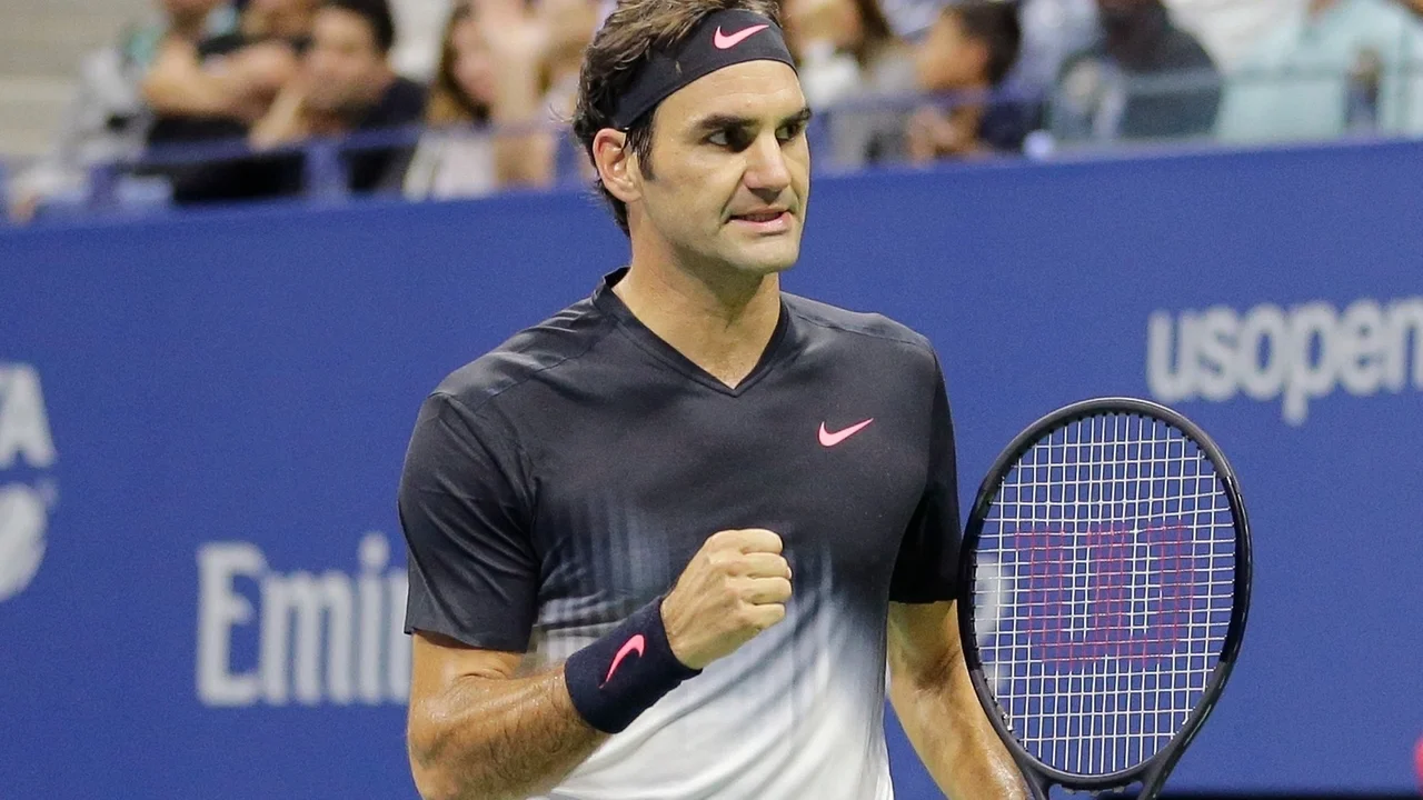 Roger Federer celebrated upon his return to the US Open for an exhibition against Andy Roddick