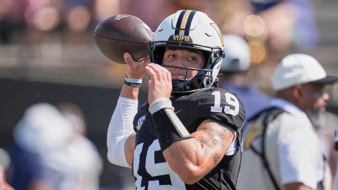 Vanderbilt names Blaze Berlowitz the Week 1 starter, with freshman Jared Curtis set to play