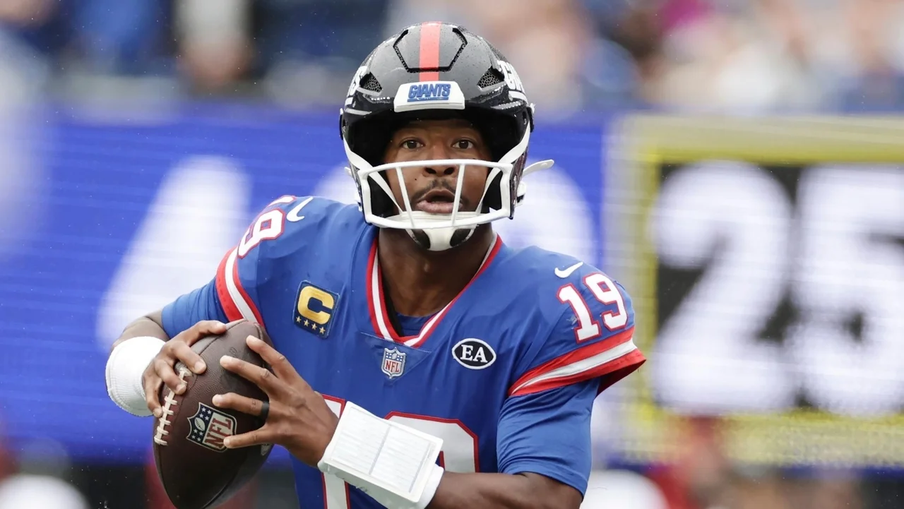 Deonte Banks returns interception for touchdown as time expires to seal Giants' win over Cardinals