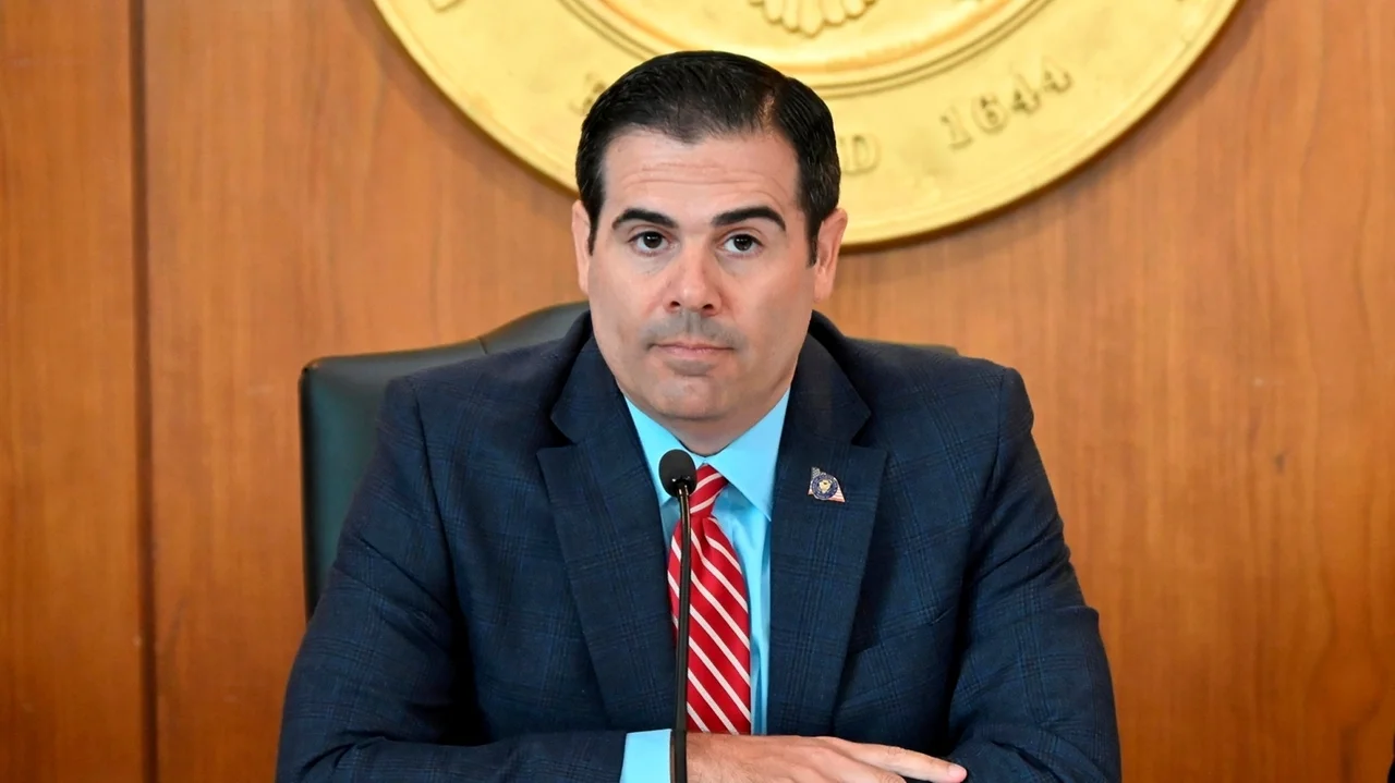 Hempstead Town advances $591.7 million tentative budget for 2027