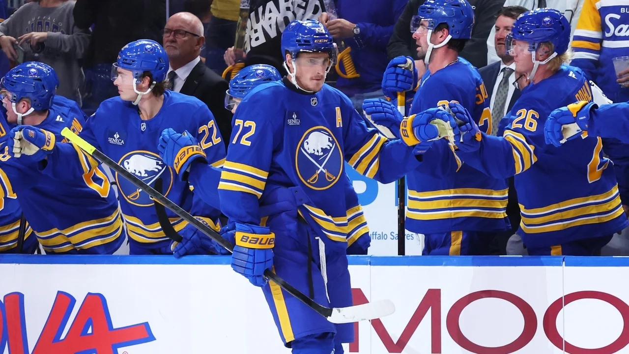 Jiri Kulich scores go-ahead goal, Sabres rally to beat the Blackhawks 4-3