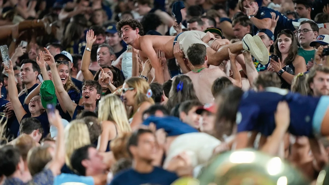 No. 3 Notre Dame tries to avoid another early season stumble in home opener against Rice