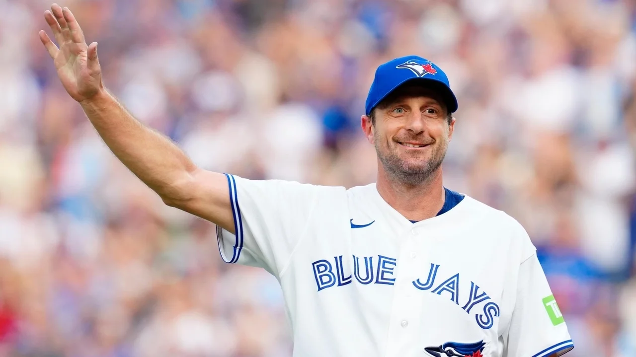 Max Unlimited: Scherzer strikes out 7 on short rest for Blue Jays to beat Reds in season finale