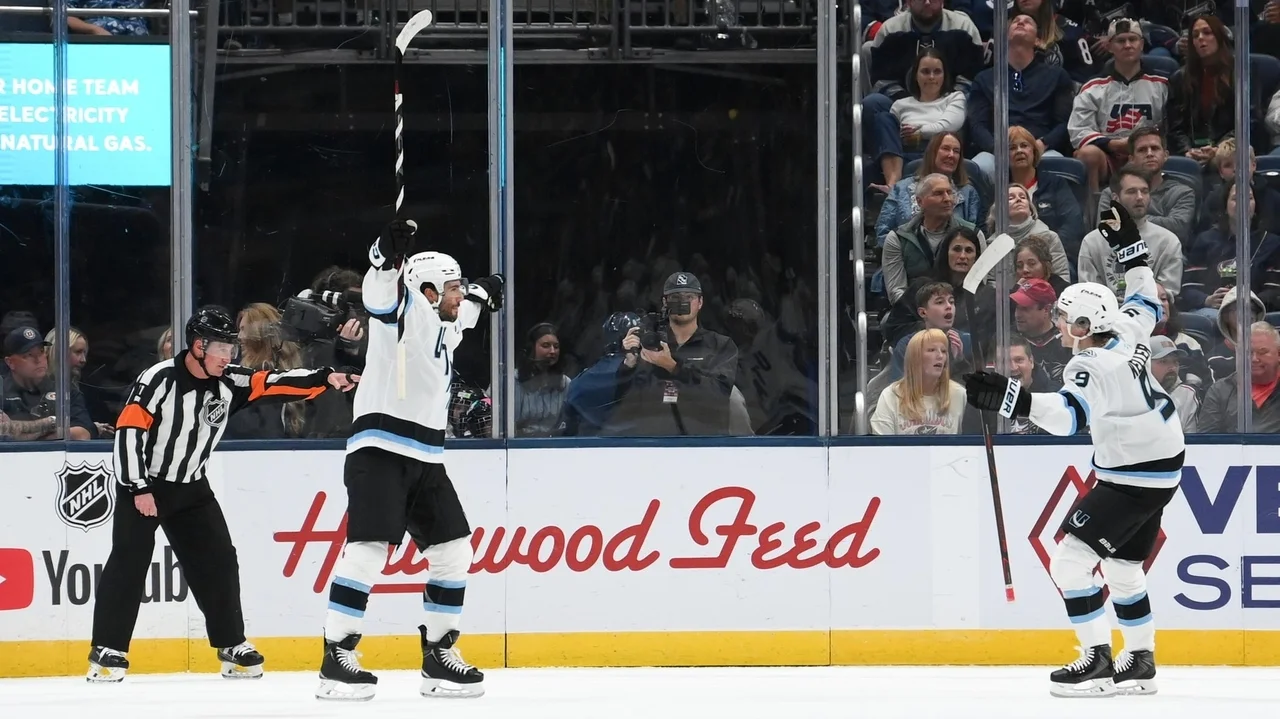 Nick Schmaltz scores twice, reaches 500 points as Mammoth beat Blue Jackets 4-1
