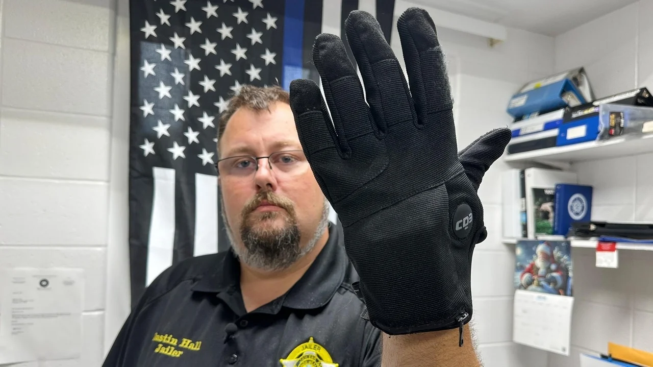 Army study found shock gloves purchased by ICE cause pain, compliance and fear