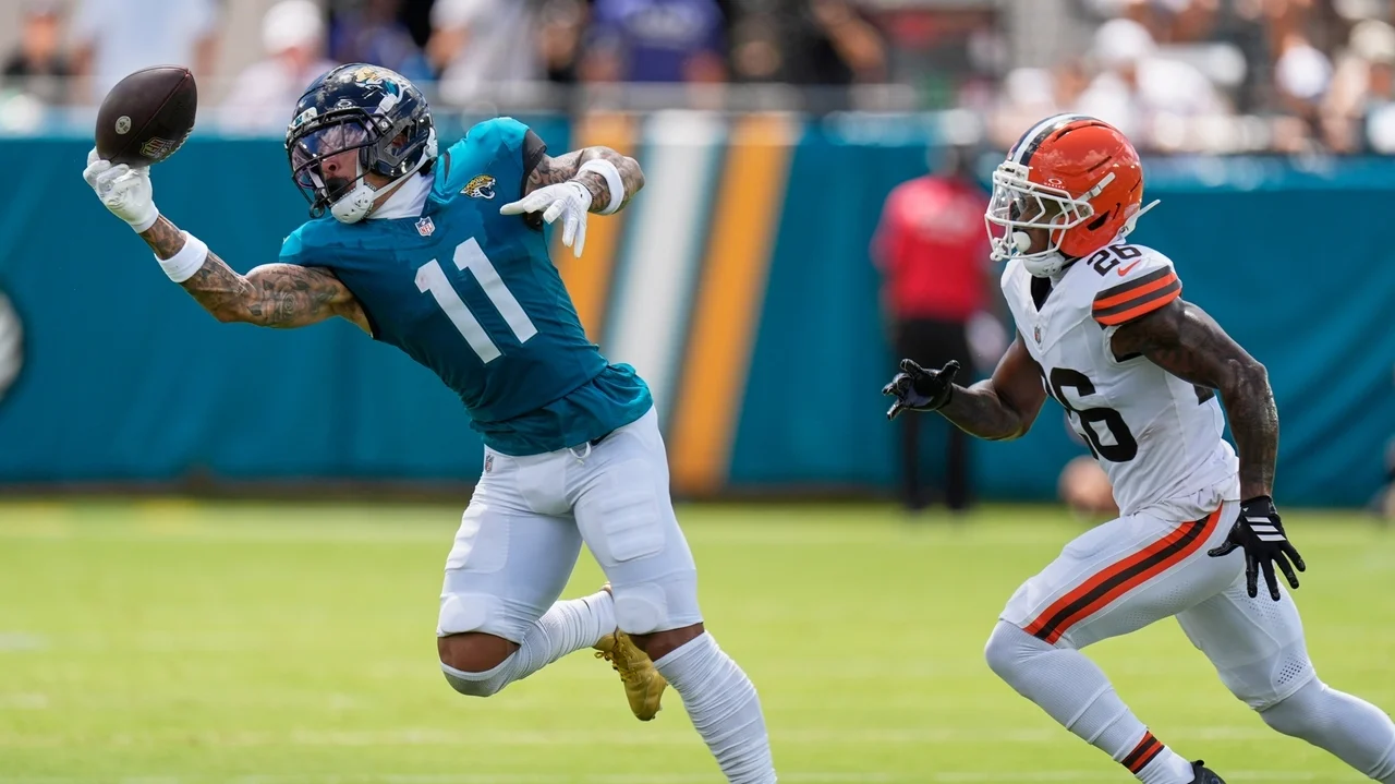 Wide receiver Parker Washington shows value to Jags in opener