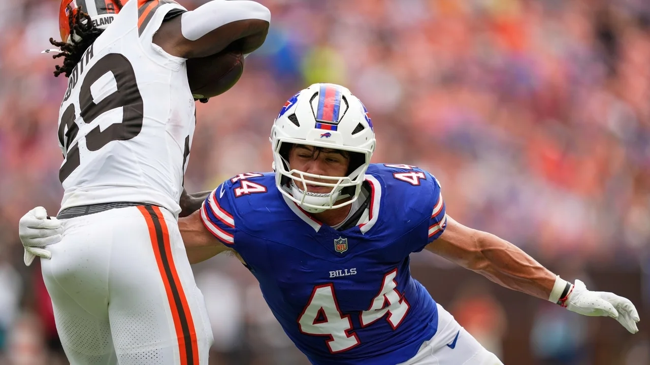 Bills linebacker Joe Andreesen signs 2-year contract to extend stay with hometown team