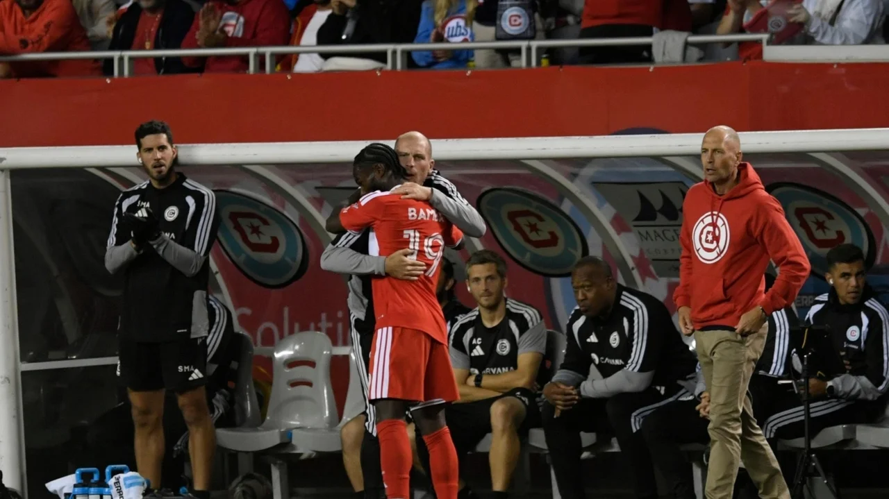 Fire beat the Whitecaps 3-1 in matchup of former Bayern Munich teammates Lewandowski and Müller
