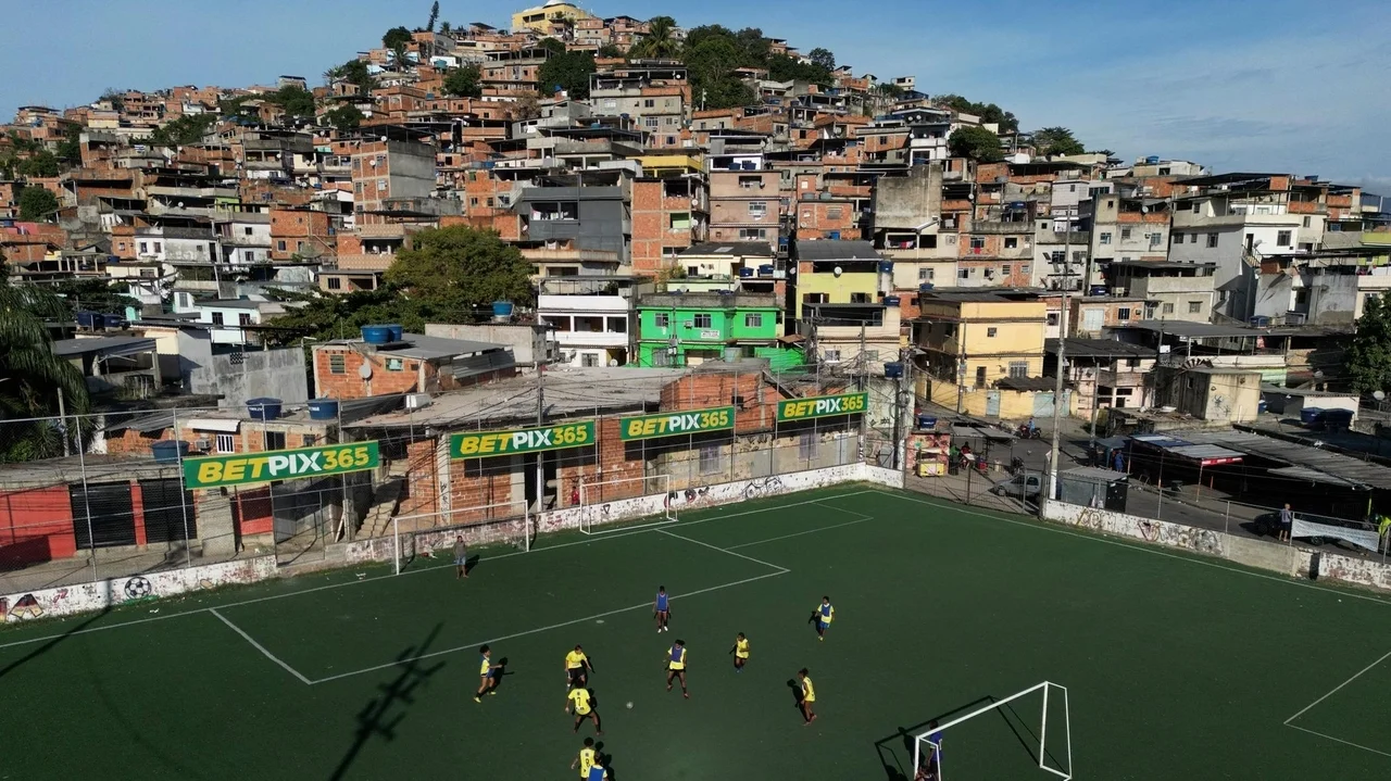 Brazil's President Lula bans online betting ahead of presidential election
