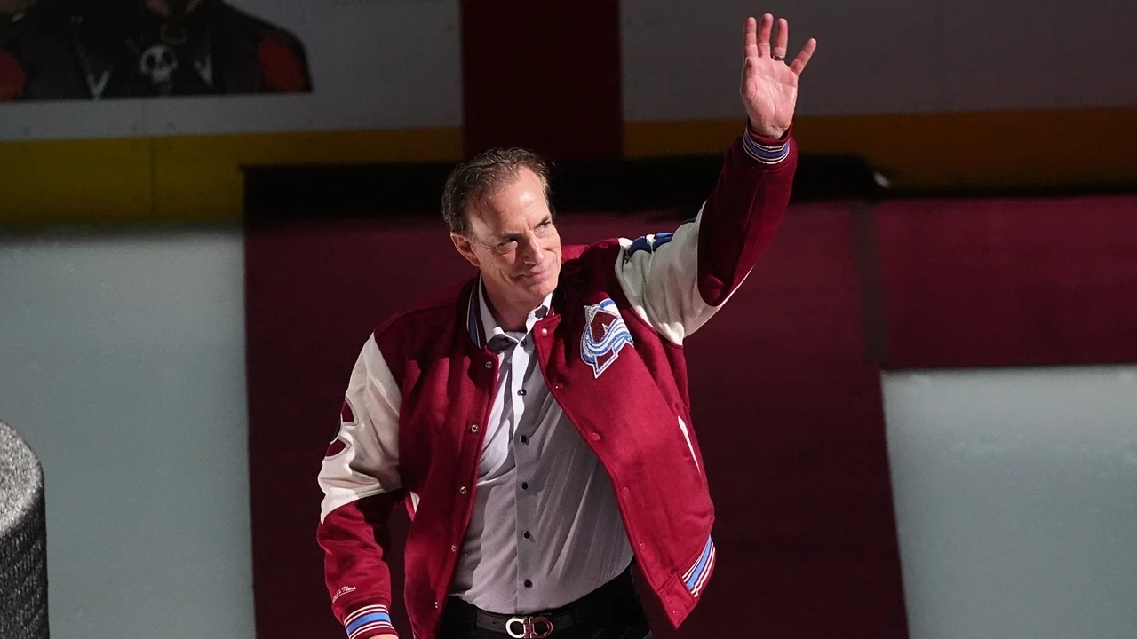 Joe Sakic plans to indefinitely stay in GM role for Avs with no search scheduled, AP source says