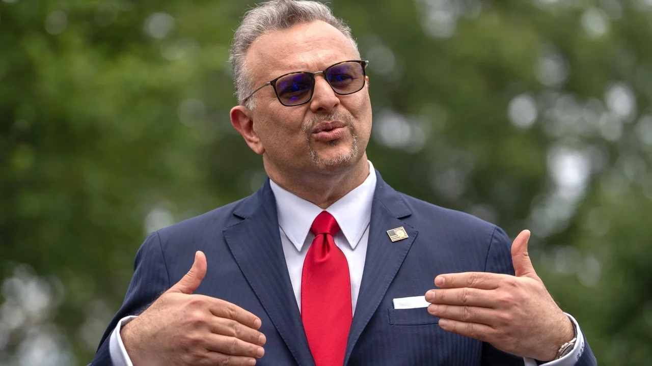 US envoy holds rare meeting with Sudan's top general in push to seek end to fighting