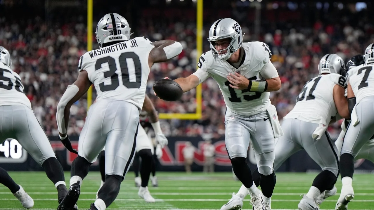 Kubiak: Raiders will decide when to start Mendoza based on his play and not the offense as a whole