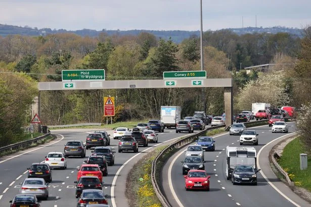 A55 crash caused major delays in Flintshire