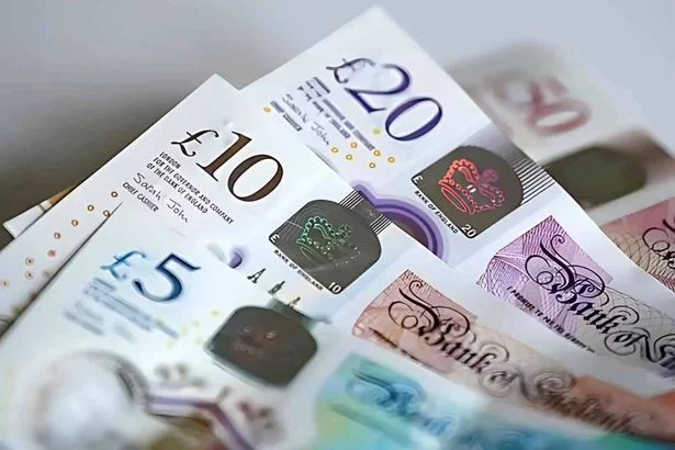 DWP confirms 24 benefit groups who will automatically receive Christmas Bonus