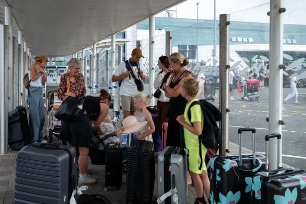 UK passengers new Wednesday 'smuggle food in luggage' £5,000 fine EU warning