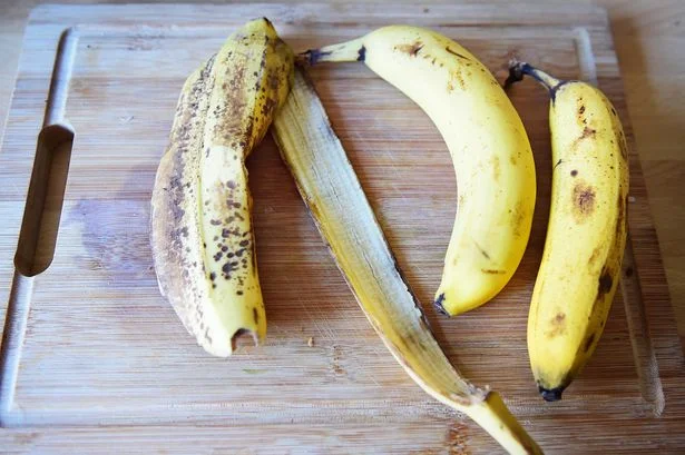 Bananas will stay fresh for weeks if kept with simple household item