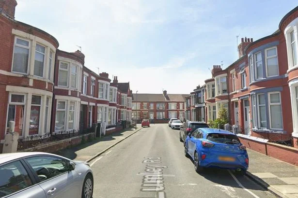 Men flee scene on e-bike after car set on fire in Wallasey